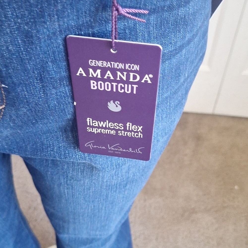 Gloria Vnderbilt Amanda Bootcut Jeans, Size 12 - Picture 7 of 10
